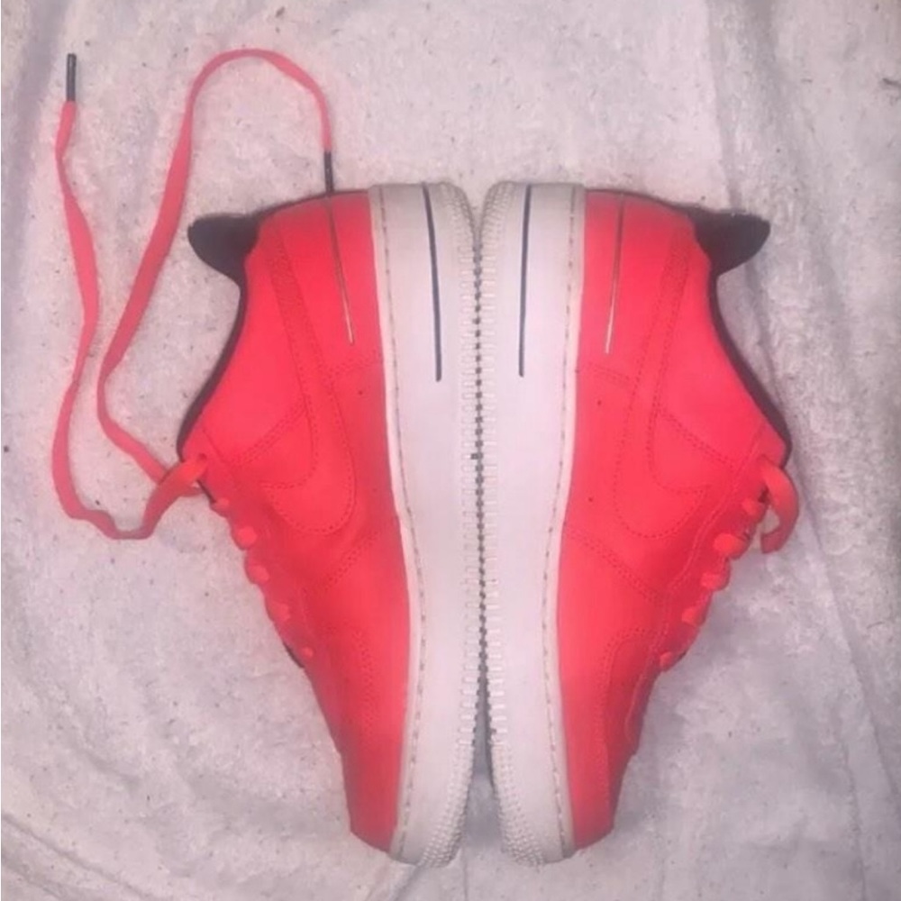 Nike low tops